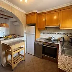 Beachnear Terraced House With Wonderful Sea-views Vakantiehuis *