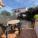 Beachnear Terraced House With Wonderful Sea-views Vakantiehuis *